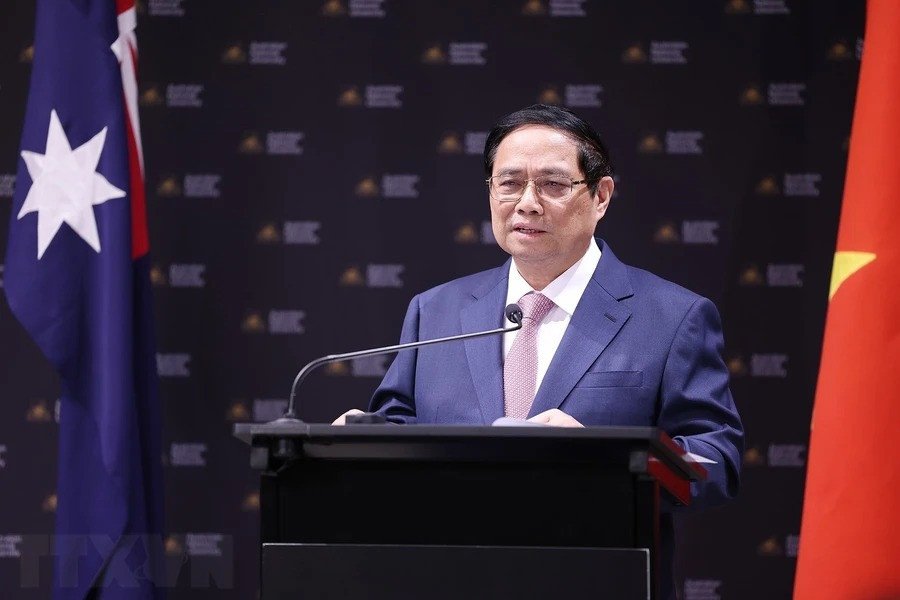 Thủ tướng Phạm Minh Chính trao đổi với lãnh đạo và sinh viên Trường Đại học Quốc gia Australia (ANU). (Ảnh: Dương Giang/TTXVN)