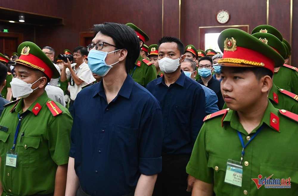 Các bị cáo tại tòa. Ảnh: Nguyễn Huế Các bị cáo tại tòa. Ảnh: Nguyễn Huế