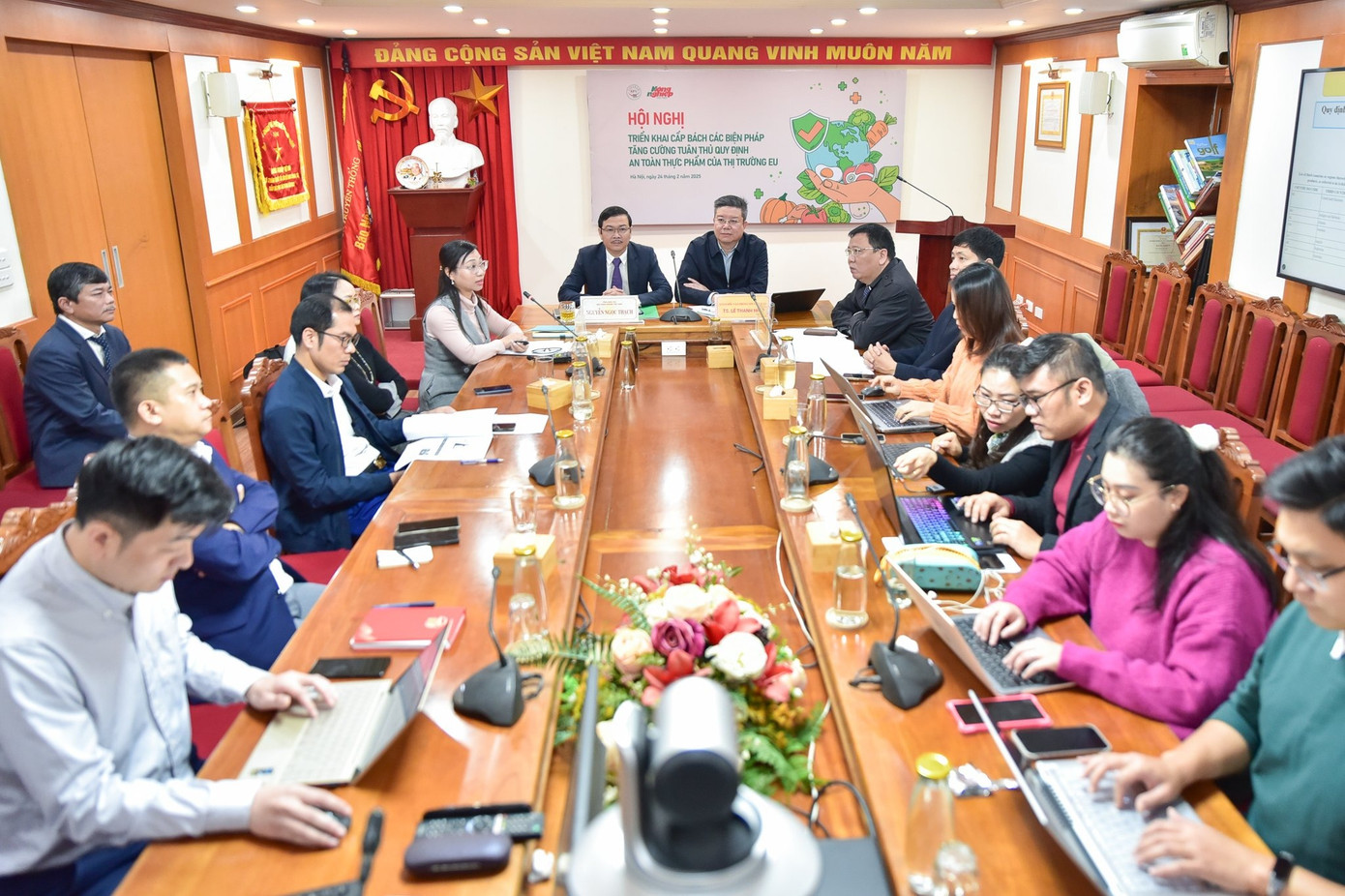 Quang cảnh hội nghị.