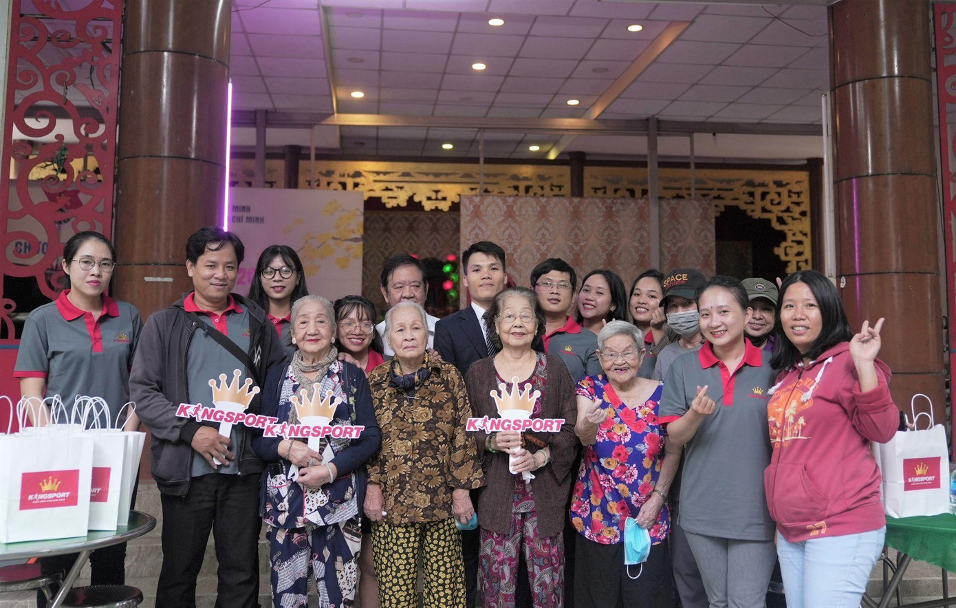 Giao lưu và thăm hỏi các nghệ sĩ neo đơn tại Viện dưỡng lão nghệ sĩ Q8