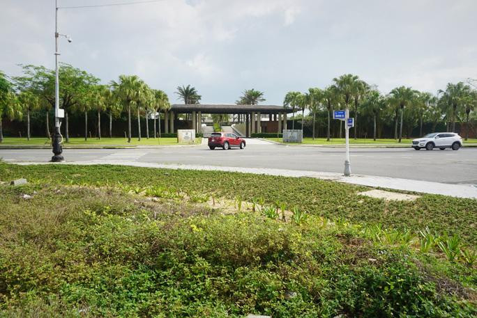 Đây cũng là khu vực tập trung nhiều resort cao cấp, đã đi vào hoạt động nhiều năm qua