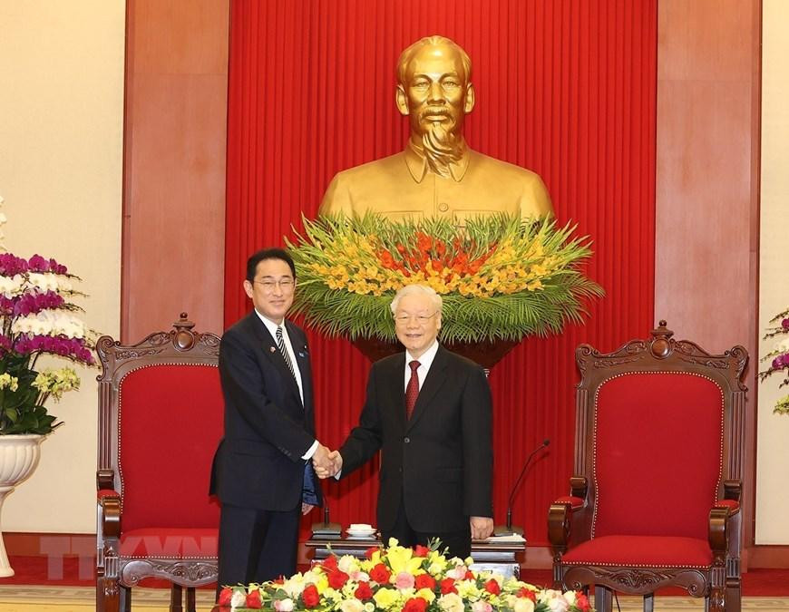 Tổng Bí thư Nguyễn Phú Trọng tiếp Thủ tướng Nhật Bản Kishida Fumio sang thăm chính thức Việt Nam. (Ảnh: Trí Dũng/TTXVN)