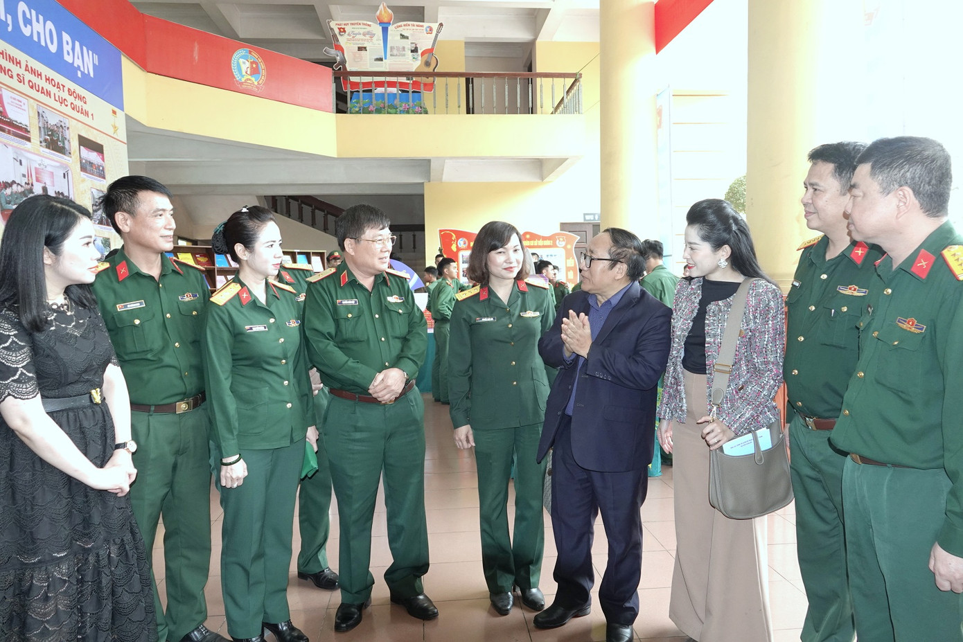 Chương trình nhằm khẳng định sách có vị trí vai trò rất quan trọng trong đời sống xã hội và sự cần thiết phải lan tỏa văn hóa đọc đối với nhiều đối tượng, trong đó có đoàn viên thanh niên. Chương trình nhằm khẳng định sách có vị trí vai trò rất quan trọng trong đời sống xã hội và sự cần thiết phải lan tỏa văn hóa đọc đối với nhiều đối tượng, trong đó có đoàn viên thanh niên.