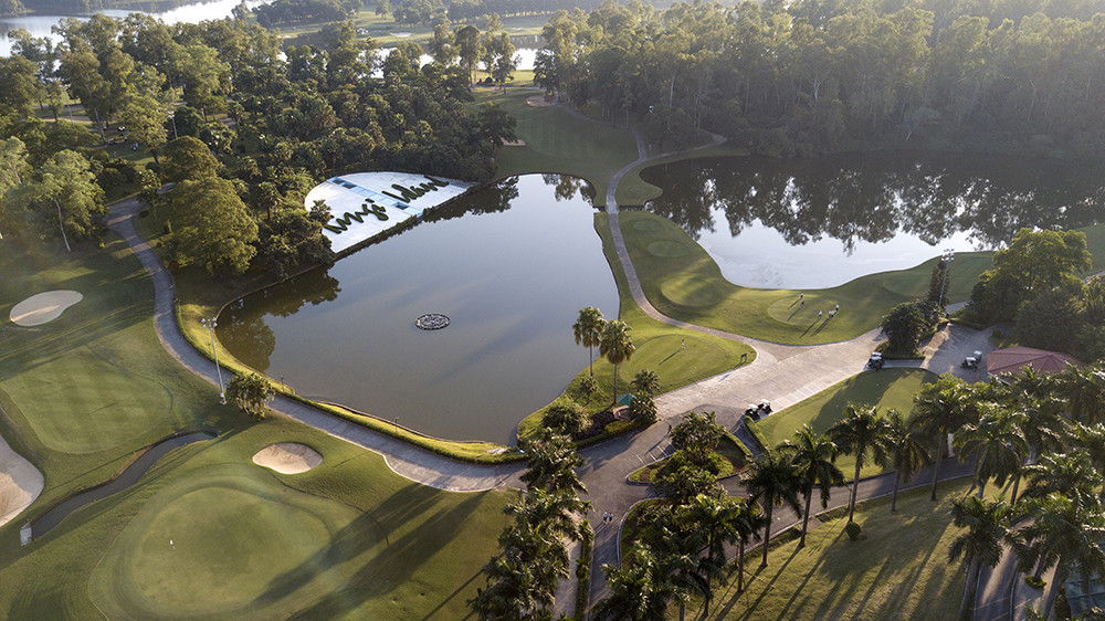 Các golfer phô diễn kỹ năng ở hố số 19 đặc biệt tại Tiền Phong Golf Championship ảnh 13