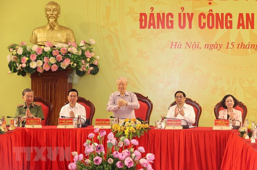 Tổng Bí thư Nguyễn Phú Trọng cùng các đồng chí lãnh đạo Đảng, Nhà nước dự và chỉ đạo hội nghị. Ảnh: Trí Dũng/TTXVN