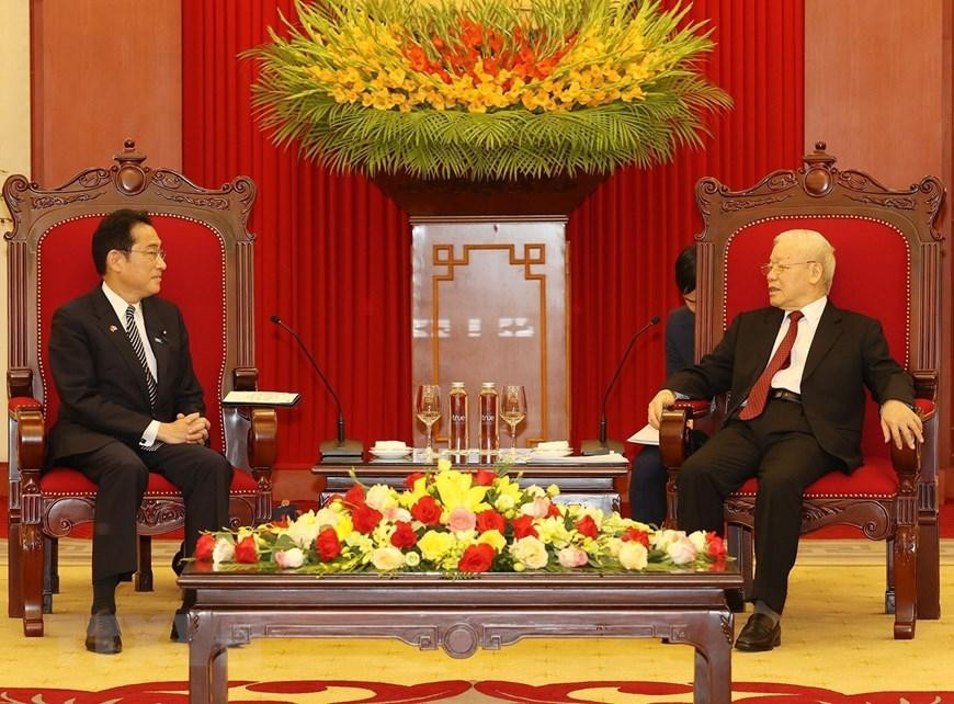 Tổng Bí thư Nguyễn Phú Trọng tiếp Thủ tướng Nhật Bản Kishida Fumio sang thăm chính thức Việt Nam. (Ảnh: Trí Dũng/TTXVN)