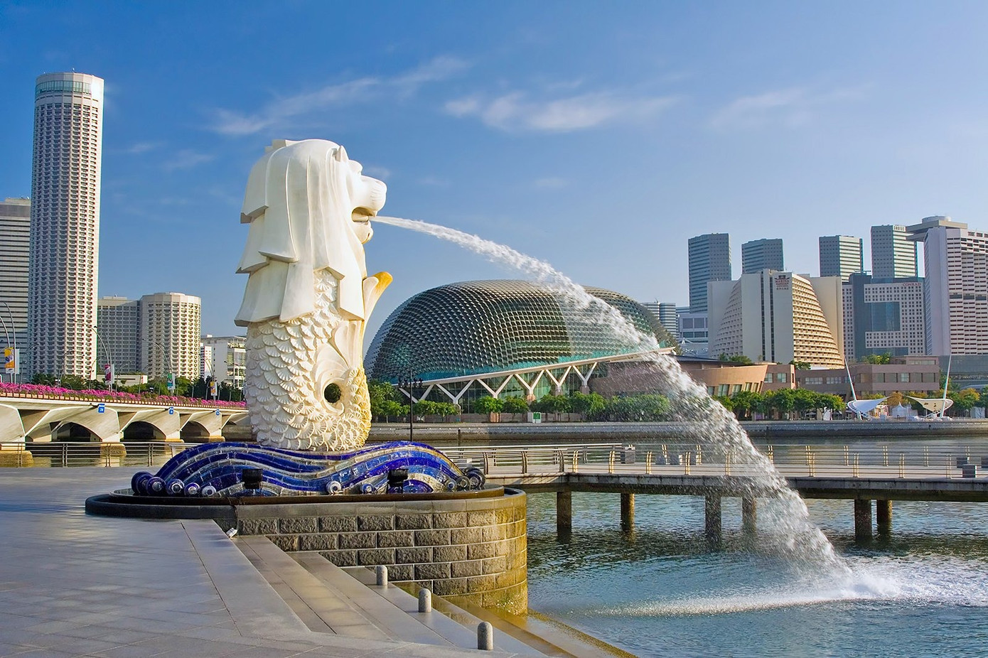 Tượng Merlion - địa điểm check-in huyền thoại tại Singapore.