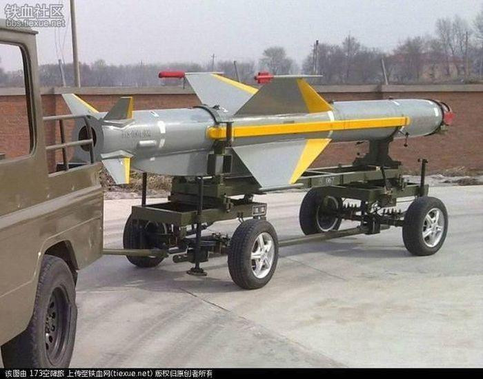Tên lửa không-đối-đất KD-88 của Trung Quốc. Nguồn: Sina. Tên lửa không-đối-đất KD-88 của Trung Quốc. Nguồn: Sina.