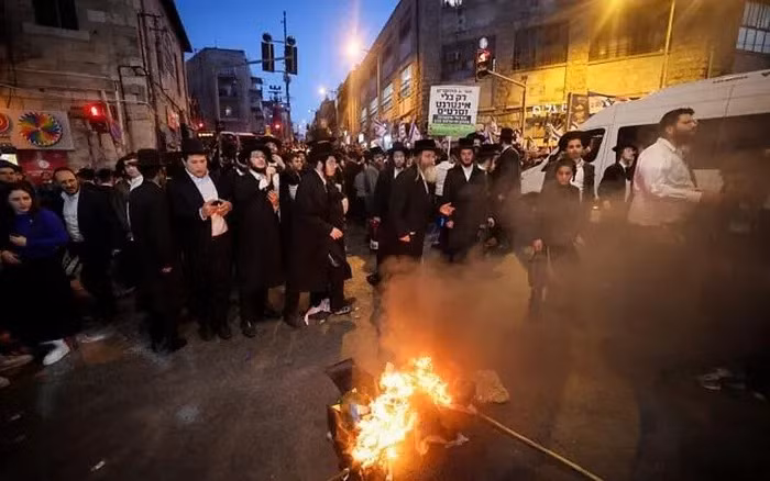 Biểu tình phản đối Chính phủ Israel tại Jerusalem. Ảnh: The Times of Israel Biểu tình phản đối Chính phủ Israel tại Jerusalem. Ảnh: The Times of Israel