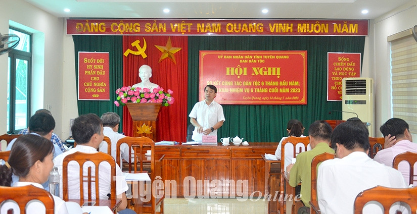 Ông Ma Quang Hiếu phát biểu kết luận Hội nghị sơ kết (Ảnh: Báo Tuyên Quang).