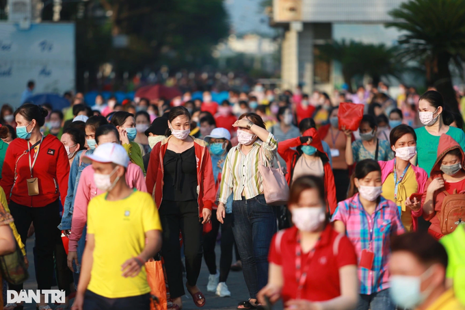 Vấn đề thưởng Tết tại các doanh nghiệp khó khăn là trăn trở lớn nhất khi Tết đã cận kề (Ảnh minh họa: Hải Long). Vấn đề thưởng Tết tại các doanh nghiệp khó khăn là trăn trở lớn nhất khi Tết đã cận kề (Ảnh minh họa: Hải Long).