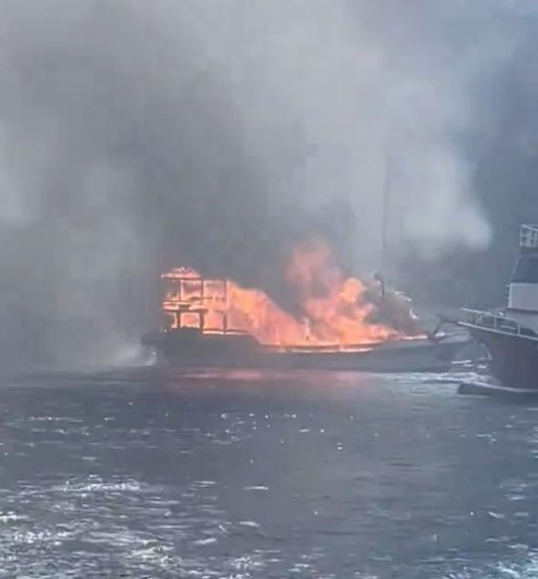 Đám cháy được dập tắt hoàn toàn sau 3 tiếng.