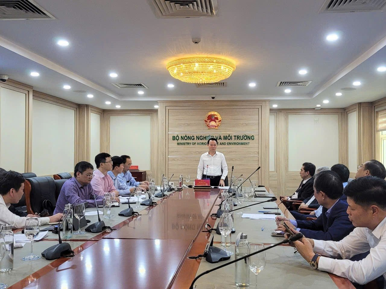 Bộ trưởng Đỗ Đức Duy làm việc với các hiệp hội, ngành hàng và doanh nghiệp xuất khẩu nông sản. Ảnh: Minh Ngọc. Bộ trưởng Đỗ Đức Duy làm việc với các hiệp hội, ngành hàng và doanh nghiệp xuất khẩu nông sản. Ảnh: Minh Ngọc.