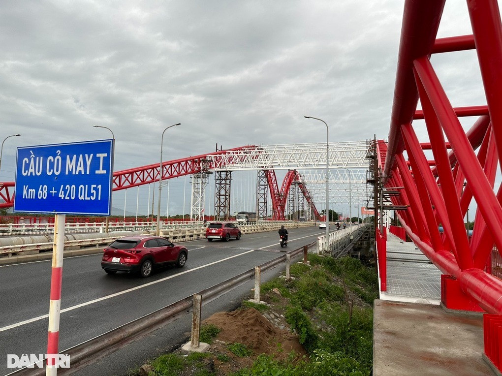 Cầu Cỏ May I sẽ được khánh thành vào dịp 2/9 tới (Ảnh: Hoàng Bình). Cầu Cỏ May I sẽ được khánh thành vào dịp 2/9 tới (Ảnh: Hoàng Bình).