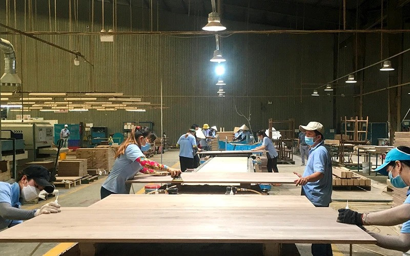 Xuất khẩu gỗ vào Mỹ dự kiến gặp khó với chính sách thuế quan của Chính quyền Trump. Ảnh: Vũ Hoàng. Xuất khẩu gỗ vào Mỹ dự kiến gặp khó với chính sách thuế quan của Chính quyền Trump. Ảnh: Vũ Hoàng.