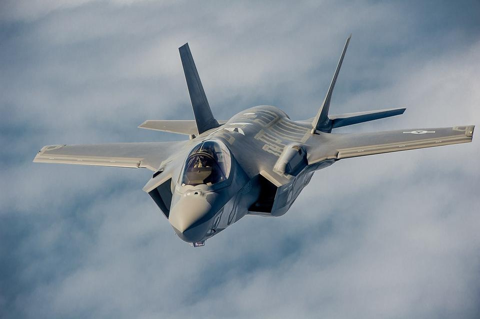 Tiêm kích F-35. Ảnh: Forbes.