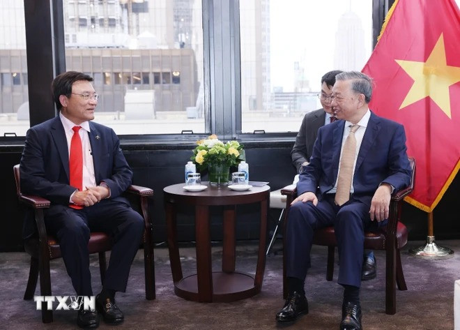 Tổng Bí thư, Chủ tịch nước Tô Lâm tiếp ông Wally Liaw, nhà sáng lập và là Phó Chủ tịch cấp cao phụ trách phát triển kinh doanh Supermicro. (Ảnh: Lâm Khánh/TTXVN) Tổng Bí thư, Chủ tịch nước Tô Lâm tiếp ông Wally Liaw, nhà sáng lập và là Phó Chủ tịch cấp cao phụ trách phát triển kinh doanh Supermicro. (Ảnh: Lâm Khánh/TTXVN)