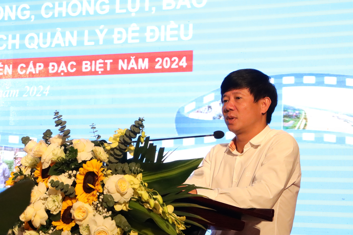 Cục trưởng Cục Quản lý đê điều và Phòng, chống thiên tai Phạm Đức Luận.