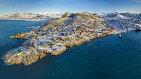 Đảo Greenland thuộc Vương quốc Đan Mạch.