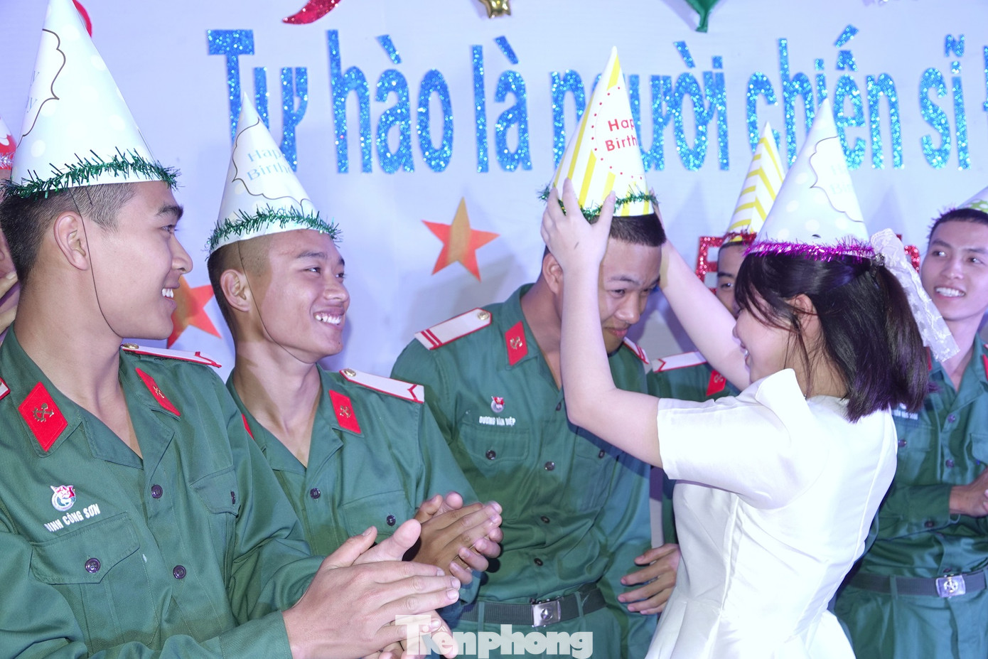 Đoàn viên Lữ đoàn Công binh 229 và đơn vị kết nghĩa có ngày sinh nhật trong quý 1 năm 2023 chúc mừng sinh nhật nhau, tối 15/3.