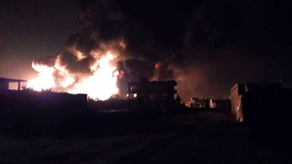 Nhiều cư dân Kabul đã tỏ ra thực sự lo sợ khi nhìn thấy cảnh tượng này từ xa, họ đã đăng ảnh ngọn lửa và bầu trời lên mạng xã hội, trong khi cố gắng đoán xem nguyên nhân có thể là gì.