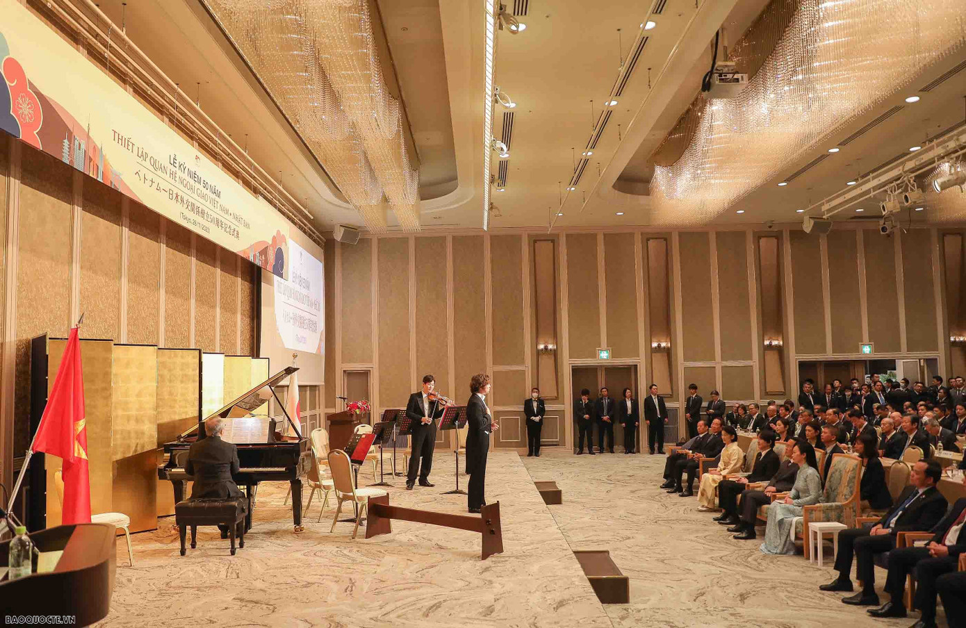 Chương trình Hoà nhạc Hữu nghị Việt Nam-Nhật Bản do Bộ Văn hoá, Thể thao và Du lịch phối hợp với Đại sứ quán Việt Nam tại Nhật Bản tổ chức. Chương trình Hoà nhạc Hữu nghị Việt Nam-Nhật Bản do Bộ Văn hoá, Thể thao và Du lịch phối hợp với Đại sứ quán Việt Nam tại Nhật Bản tổ chức.