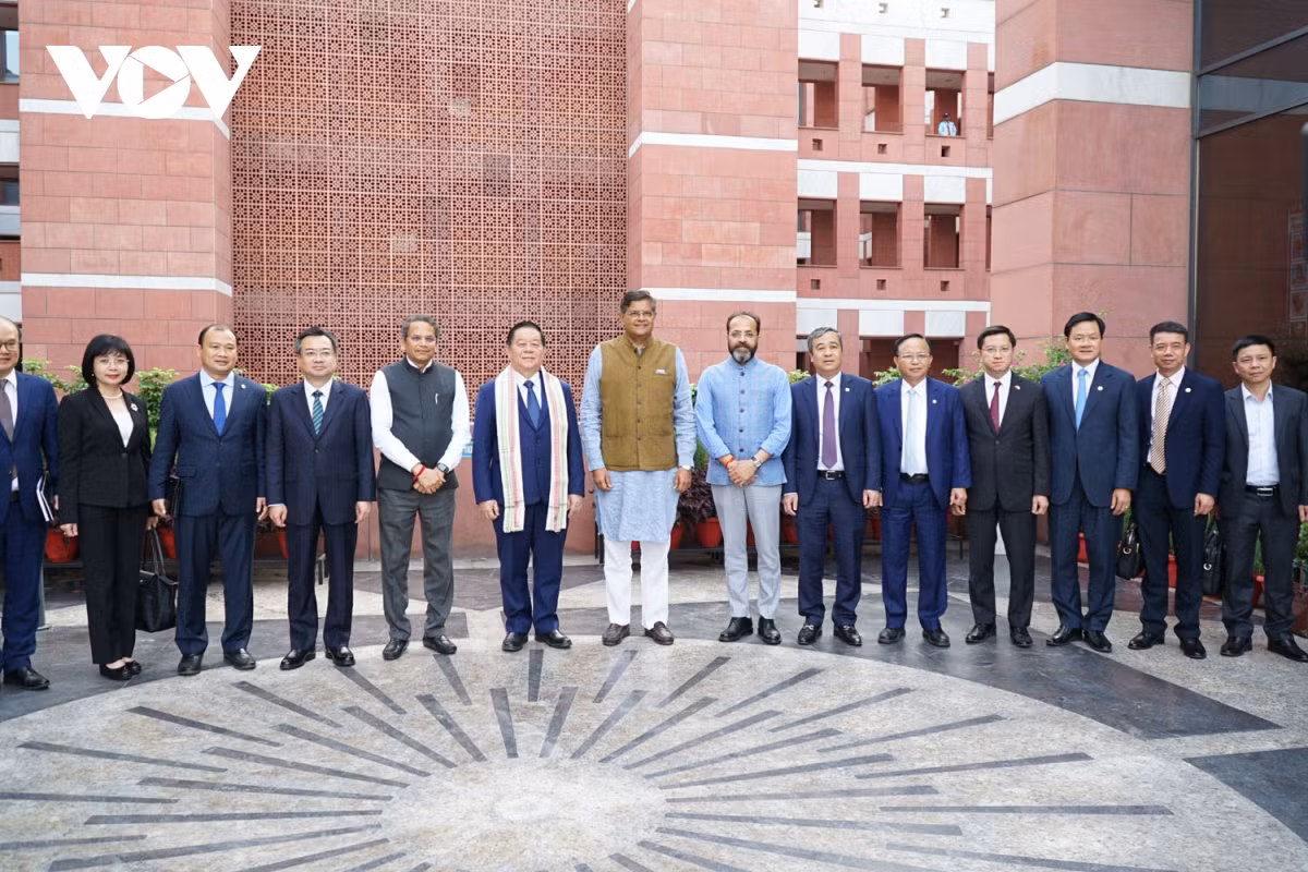 Gặp Phó Chủ tịch Đảng Nhân dân Ấn Độ (BJP) cầm quyền Baijayant Panda Gặp Phó Chủ tịch Đảng Nhân dân Ấn Độ (BJP) cầm quyền Baijayant Panda