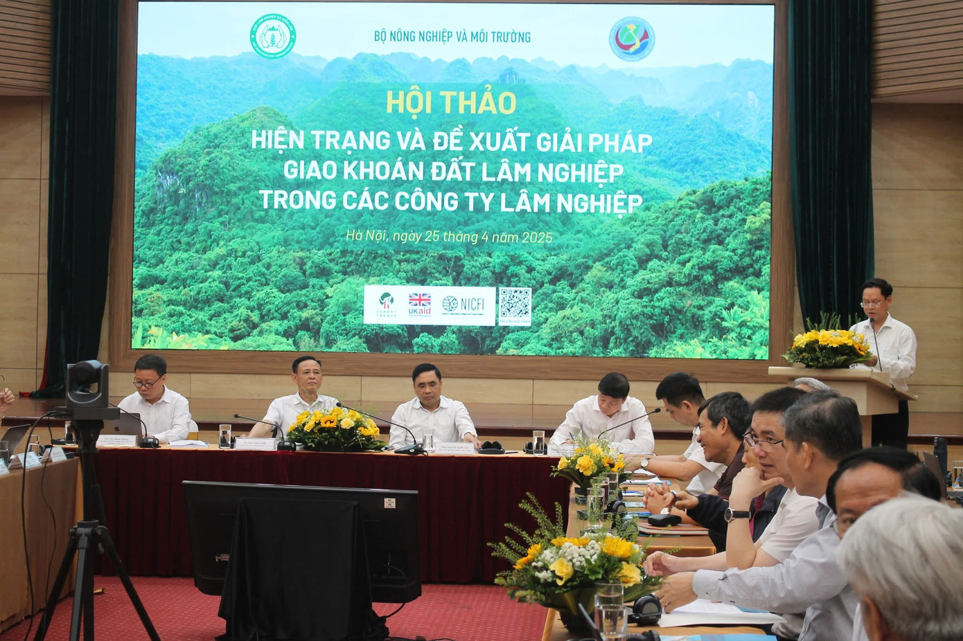 Quang cảnh hội thảo.