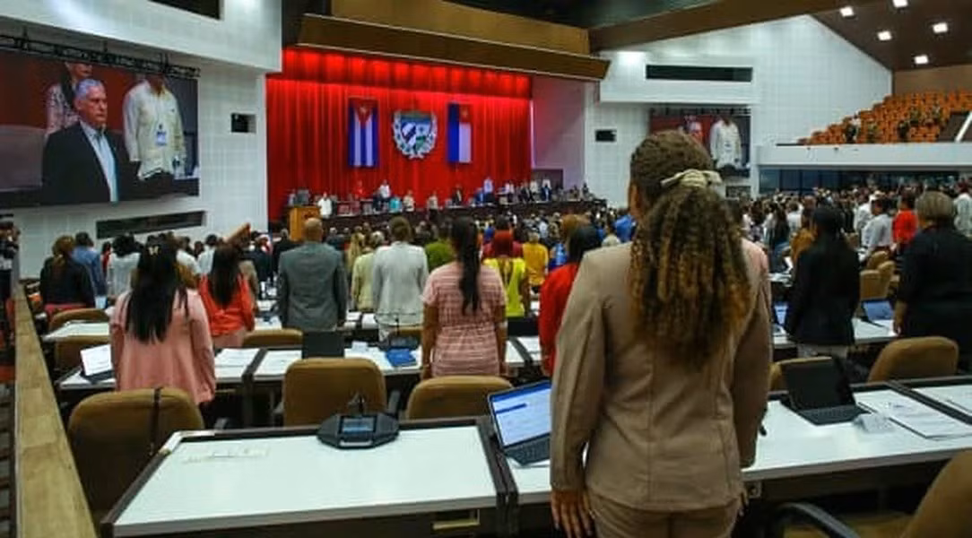 Quốc hội Cuba đã dành một phút mặc niệm tưởng nhớ Tổng Bí thư Đảng Cộng sản Việt Nam Nguyễn Phú Trọng. (Nguồn: Đại sứ quán Cuba tại Việt Nam)