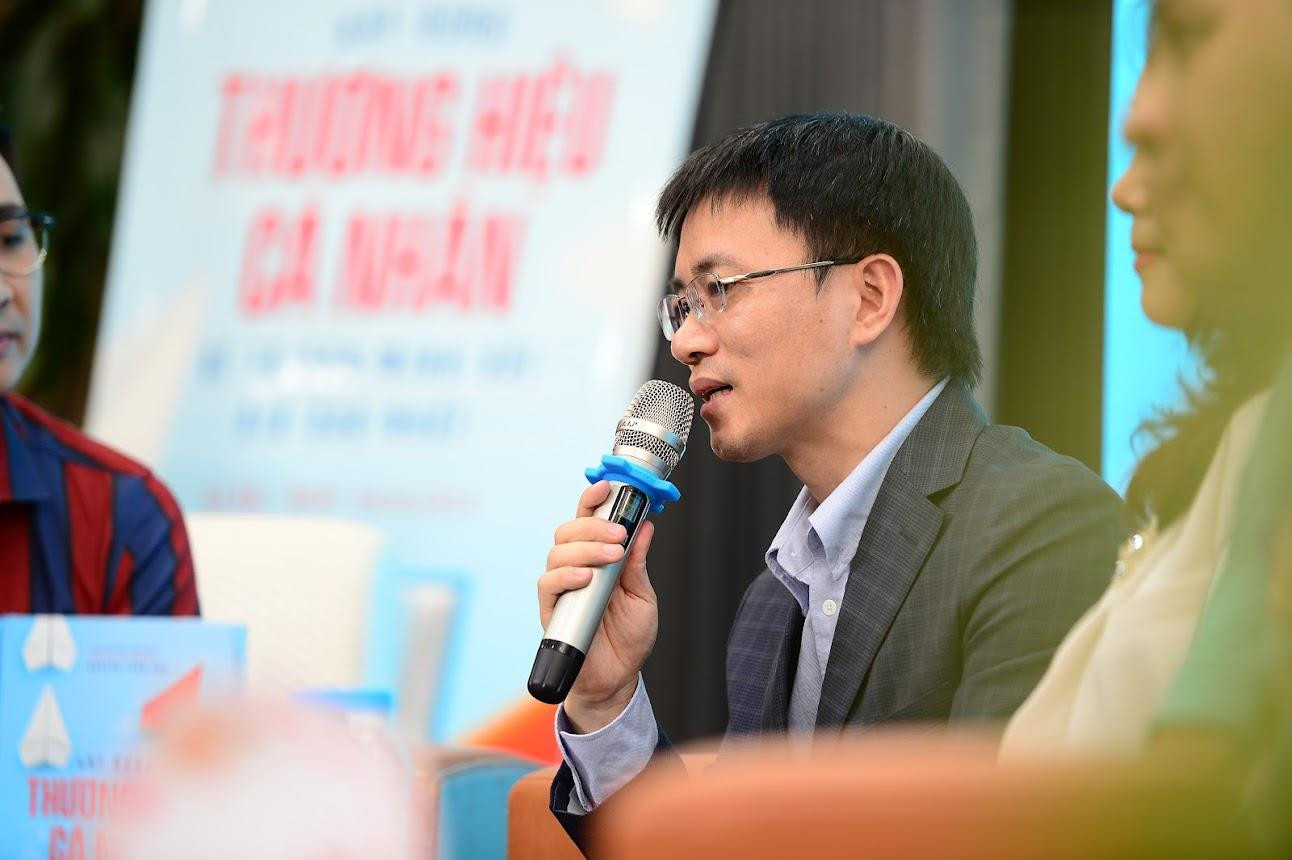 Tác giả Nguyễn Tuấn Anh chia sẻ về cuốn đặc san sau hơn 1 năm dài ấp ủ.