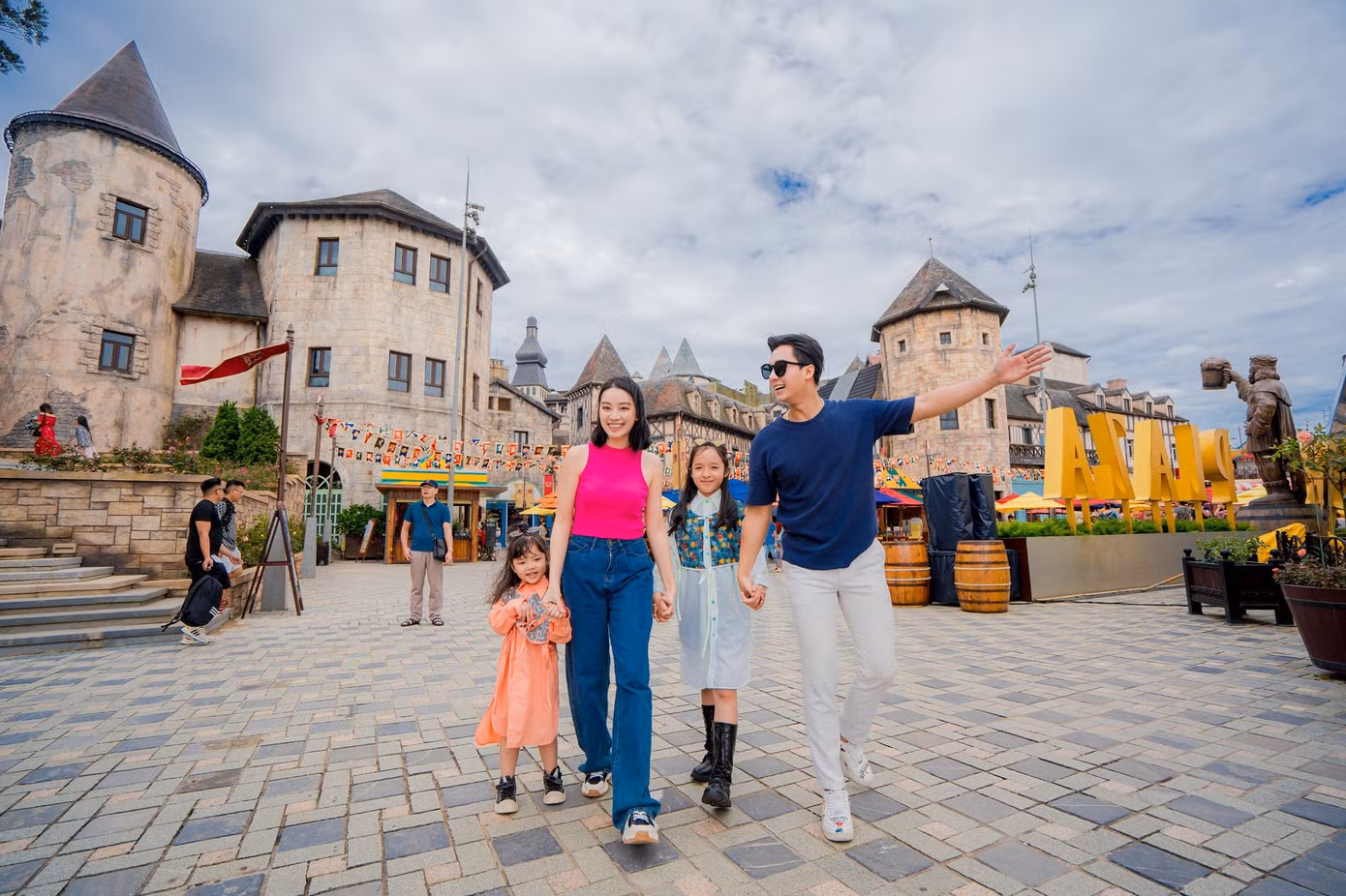 Nhiều gia đình Việt thường lựa chọn mùa hè để du lịch cùng nhau. Ảnh minh họa: IT. Nhiều gia đình Việt thường lựa chọn mùa hè để du lịch cùng nhau. Ảnh minh họa: IT.
