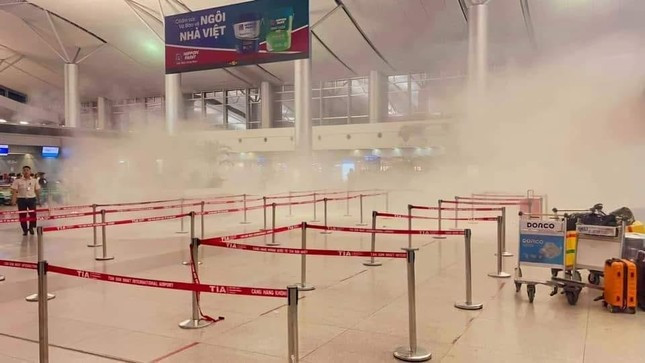Pin dự phòng bốc cháy tại ga quốc tế sân bay Tân Sơn Nhất.