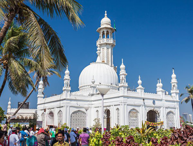 Đền Haji Ali Dargah, Mumbai, Ấn Độ. Ảnh: Travel India. Đền Haji Ali Dargah, Mumbai, Ấn Độ. Ảnh: Travel India.