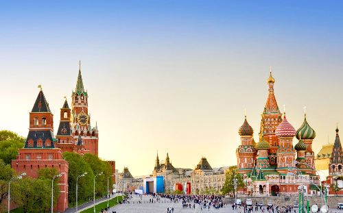 Đêm trắng là hiện tượng thiên nhiên kỳ thú xảy ra vào mùa hè ở nước Nga.