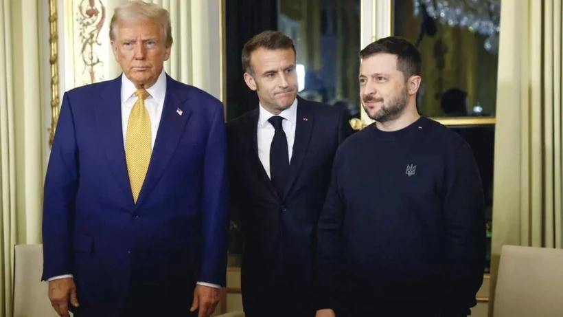 Tổng thống Pháp Emmanuel Macron đã tổ chức hội đàm với người đồng cấp Ukraine Volodymyr Zelensky và Tổng thống đắc cử Mỹ Donald Trump. (Nguồn: AFP) Tổng thống Pháp Emmanuel Macron đã tổ chức hội đàm với người đồng cấp Ukraine Volodymyr Zelensky và Tổng thống đắc cử Mỹ Donald Trump. (Nguồn: AFP)