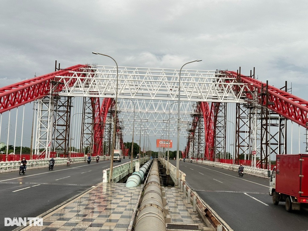 Dự án chỉnh trang cầu Cỏ May với tổng mức đầu tư 115 tỷ đồng (Ảnh: Hoàng Bình). Dự án chỉnh trang cầu Cỏ May với tổng mức đầu tư 115 tỷ đồng (Ảnh: Hoàng Bình).