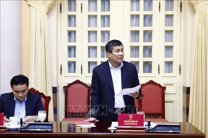 Thứ trưởng Thường trực Bộ Ngoại giao Nguyễn Minh Vũ báo cáo về các chương trình đối ngoại. Ảnh: Lâm Khánh/TTXVN Thứ trưởng Thường trực Bộ Ngoại giao Nguyễn Minh Vũ báo cáo về các chương trình đối ngoại. Ảnh: Lâm Khánh/TTXVN