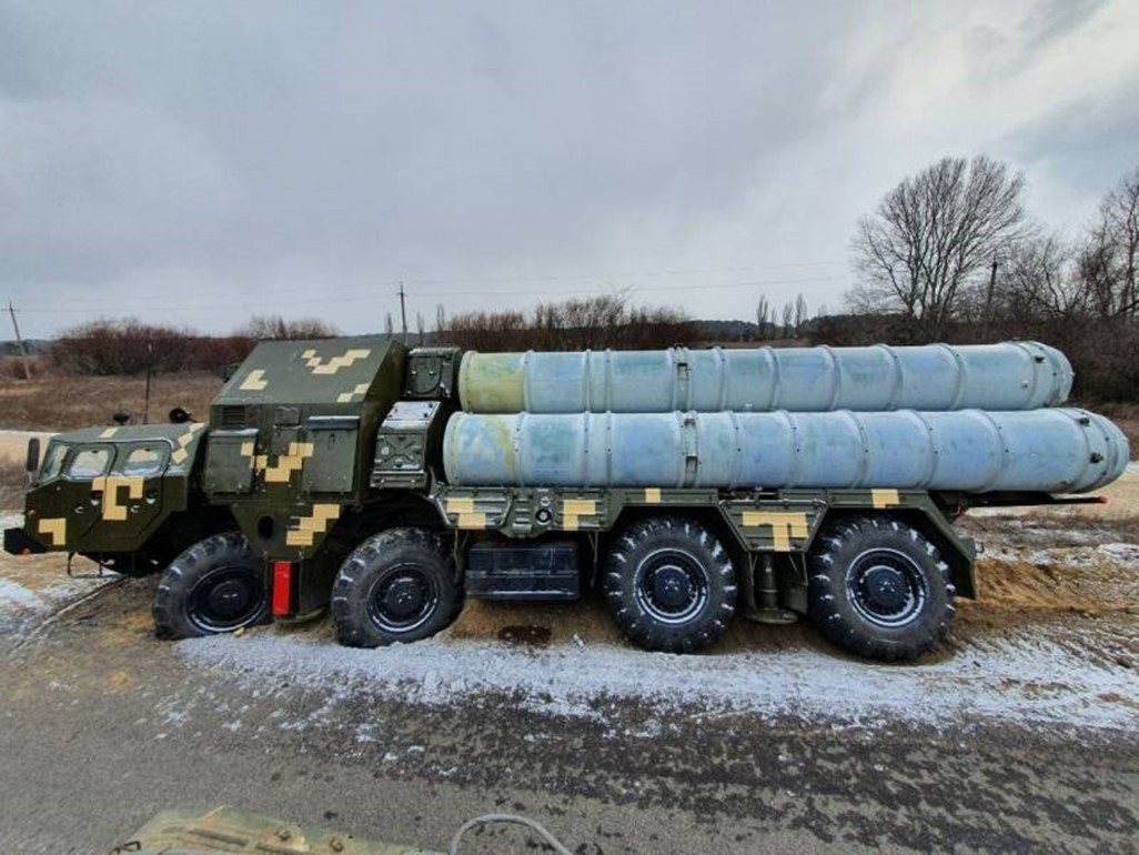 Về khoản tiền thưởng, việc phá hủy MTLB hay S-300 của đối phương đều được đối xử như nhau. Về khoản tiền thưởng, việc phá hủy MTLB hay S-300 của đối phương đều được đối xử như nhau.