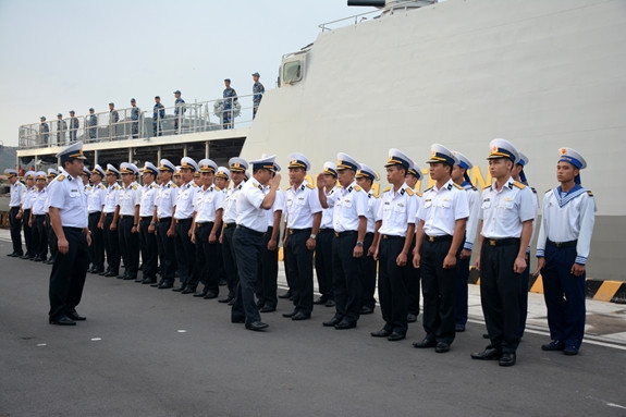 Tàu hộ vệ tên lửa 016-Quang Trung sang Nga dự duyệt binh hải quân ảnh 1