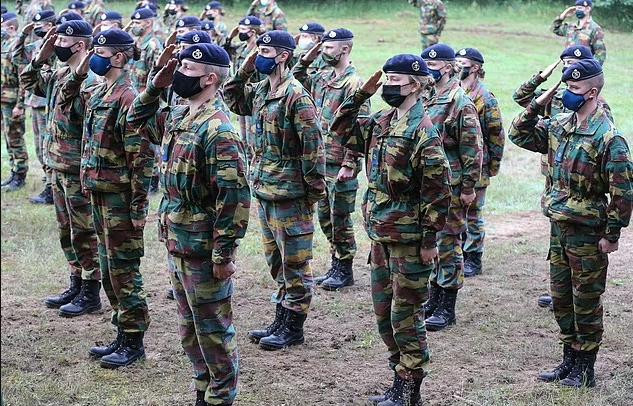 Bộ ảnh được chụp tại trại Lagland ở Arlon.