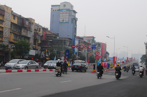 Cầu vượt Lê Văn Lương - Láng nhằm giải tỏa ùn tắc tại nút giao thông Lê Văn Lương – Láng