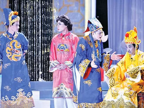 Năm nay Xuân Bắc sẽ vào vai Bắc đẩu, Công Lý vào vai Nam tào. Năm nay Xuân Bắc sẽ vào vai Bắc đẩu, Công Lý vào vai Nam tào