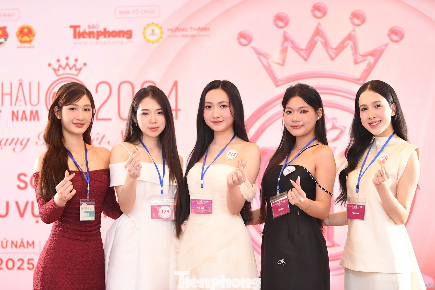 Về lý do lựa chọn cuộc thi Hoa hậu Việt Nam 2024, các cô gái cho biết tin tưởng vào độ uy tín và bề dày lịch sử mà đấu trường sắc đẹp do báo Tiền Phong tổ chức gây dựng suốt nhiều thập kỷ qua. Đến với vòng sơ khảo, họ hy vọng tiến được một bước gần hơn với vương miện nhan sắc danh giá.