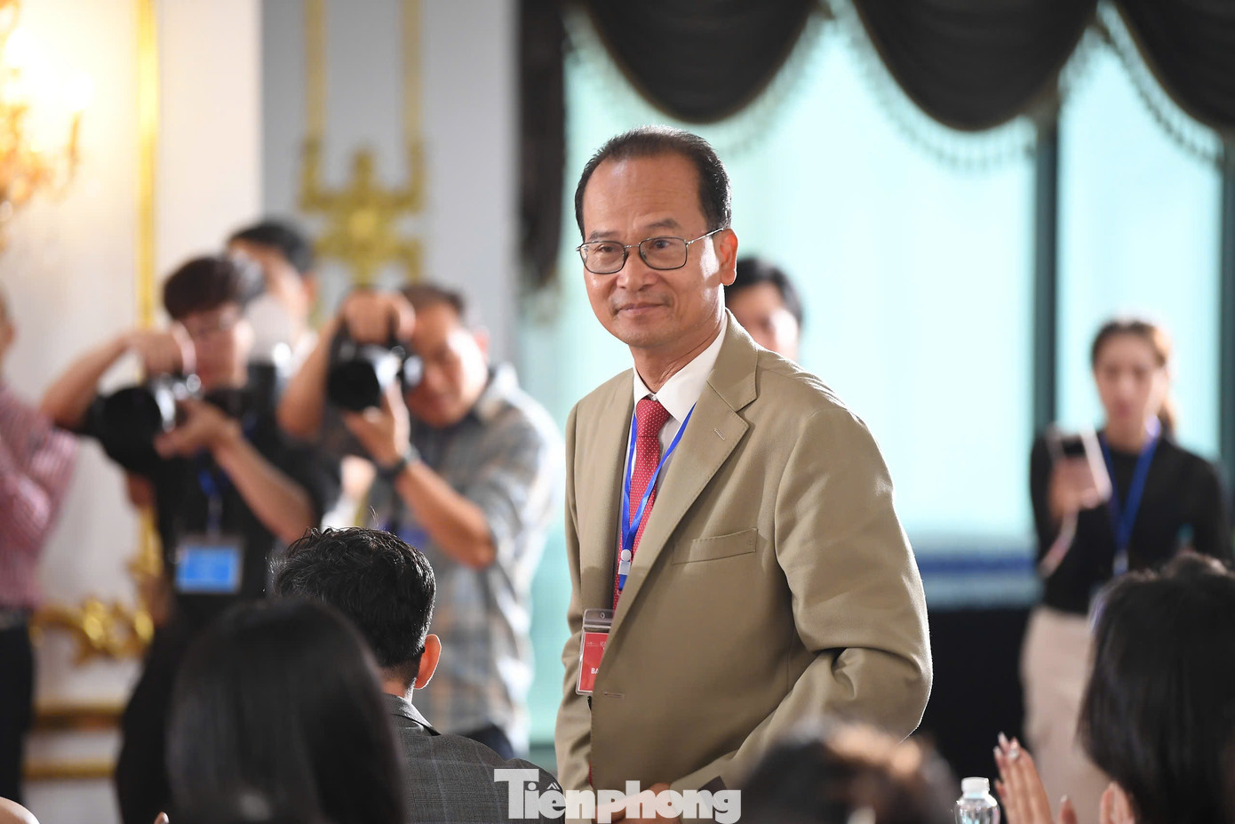 Kiến trúc sư Hoàng Việt Trung - Giám đốc Trung tâm Bảo tồn Di tích Cố đô Huế, thành viên Ban Giám khảo Vòng Sơ khảo khu vực phía Bắc cuộc thi Hoa hậu Việt Nam năm 2024.