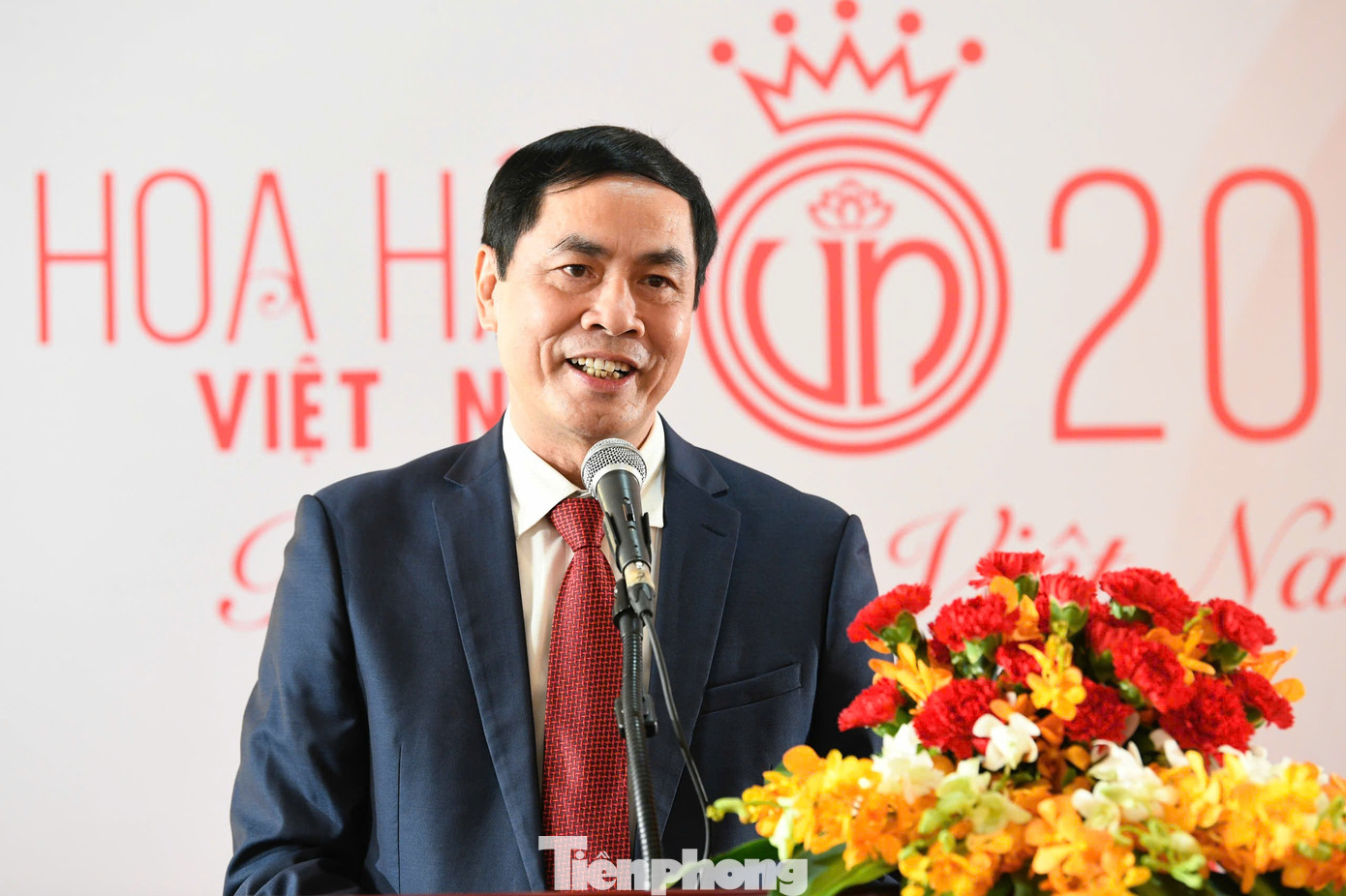 Nhà thơ Trần Hữu Việt - Trưởng Ban Giám khảo Vòng Sơ khảo khu vực phía Bắc cuộc thi Hoa hậu Việt Nam năm 2024.