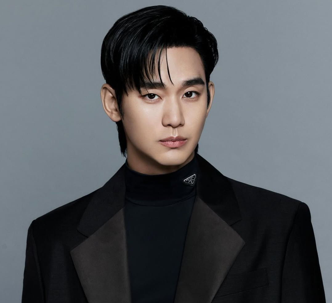 Kim Soo Hyun đối mặt với bê bối nghiêm trọng nhất trong sự nghiệp. Ảnh: IG. Kim Soo Hyun đối mặt với bê bối nghiêm trọng nhất trong sự nghiệp. Ảnh: IG.