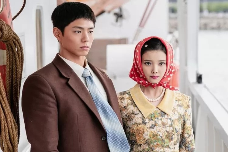 IU và Park Bo Gum bắt tay tạo thành tác phẩm gây sốt toàn cầu. IU và Park Bo Gum bắt tay tạo thành tác phẩm gây sốt toàn cầu.