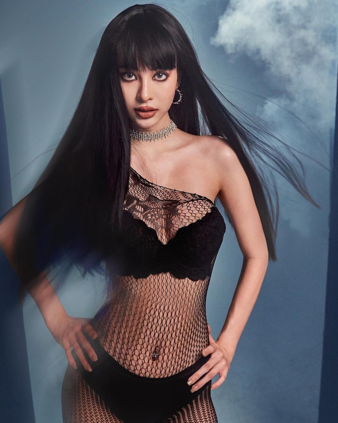 Là người có sức ảnh hưởng trên mạng xã hội nên Thitaree Pongtonsaton có lợi thế lớn khi tham dự Hoa hậu Hòa bình Thái Lan.