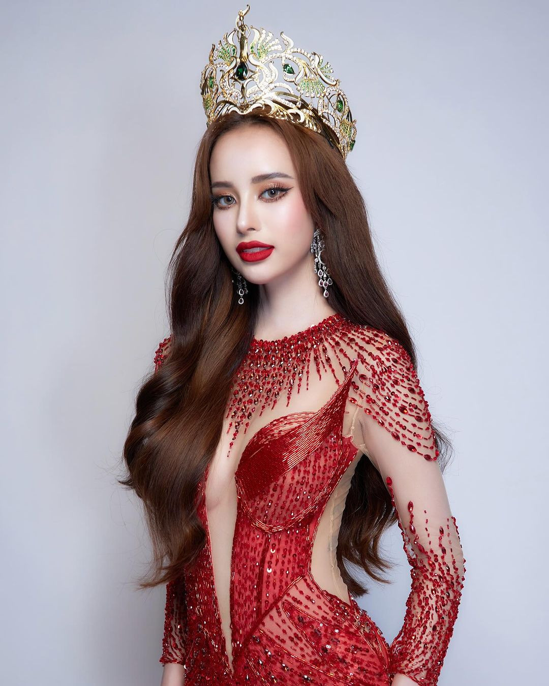 Người đẹp Thitaree Pongtonsaton đã giành chiến thắng tại cuộc thi Miss Grand Saraburi 2025. Cô giành quyền đại diện cho tỉnh Saraburi tại cuộc thi Hoa hậu Hòa bình Thái Lan 2025.