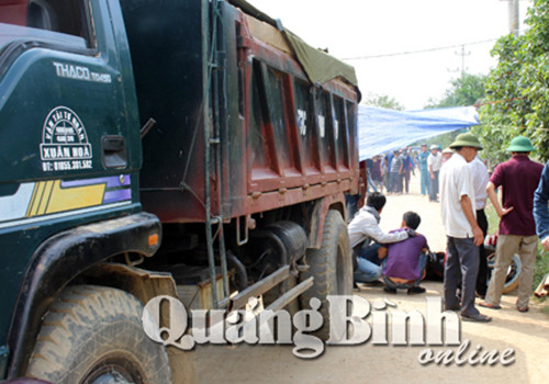 BẢN TIN ATGT: Người đàn ông chết thảm dưới bánh xe “hổ vồ“ ảnh 5